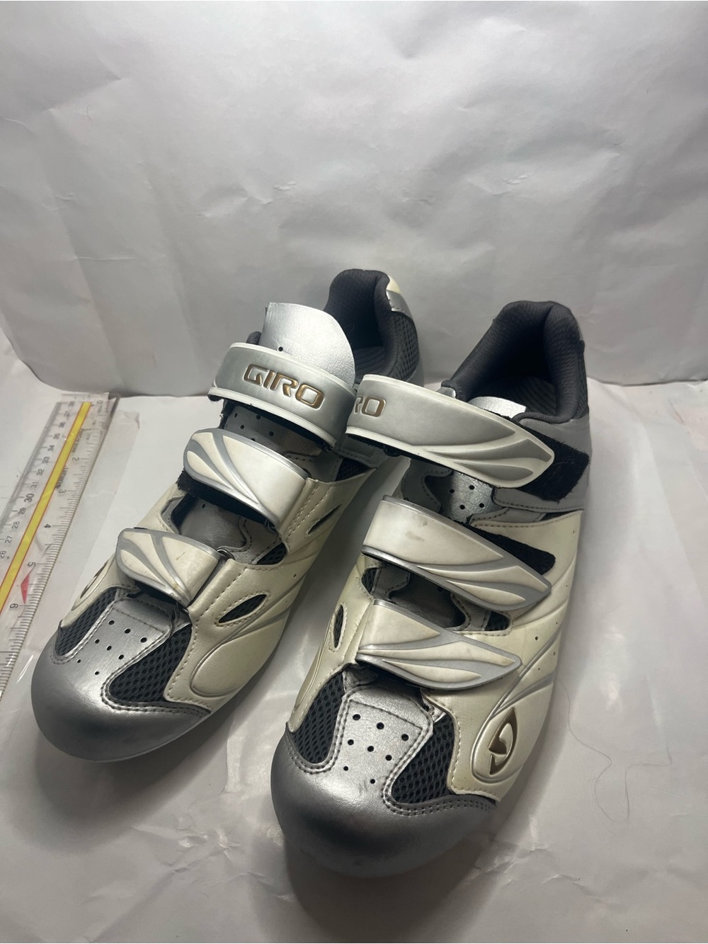 Giro Sante Silver White Cycling Shoes 42 from LL Bean